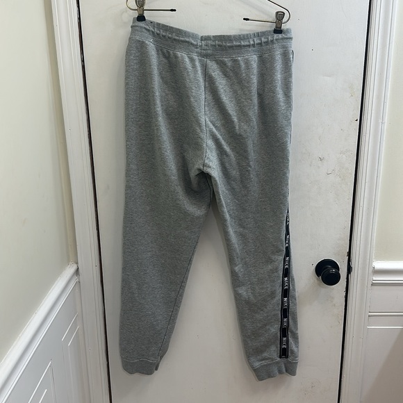 Light Gray Womens Nike Sweatpants Large Size - Picture 5 of 7